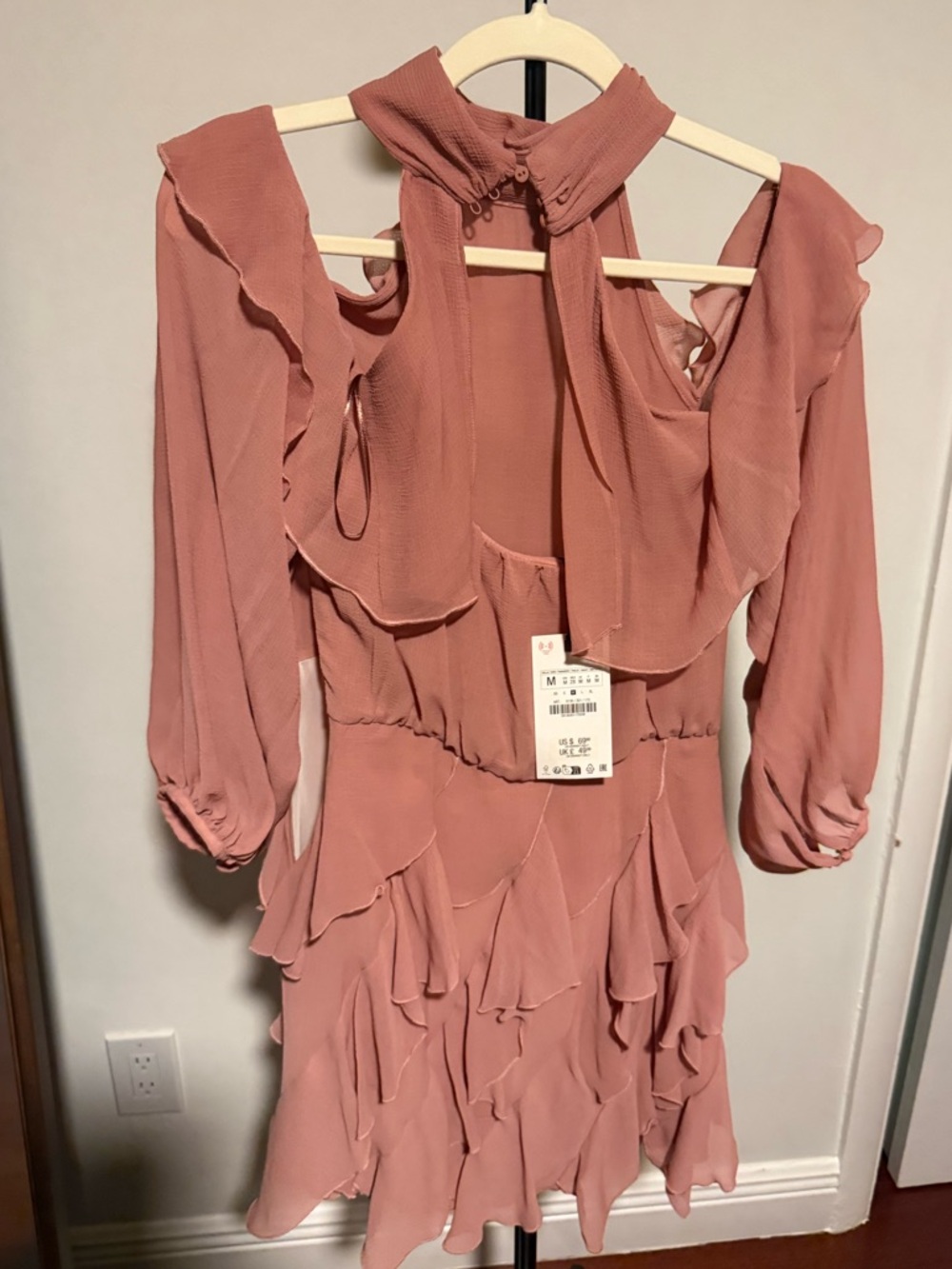 Pink Ruffled Cold-Shoulder Mini Dress - Picture 4 of 5
